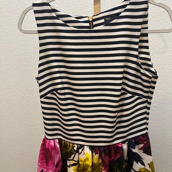 Just Taylor black & white striped pink & yellow floral dress size 6 - Picture 2 of 10